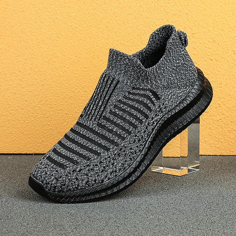 Men’s Breathable Casual Shoes Lightweight Slip-On Walking Sneakers